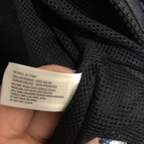 Gap nylon ruffled windbreaker  - Picture 10 of 10